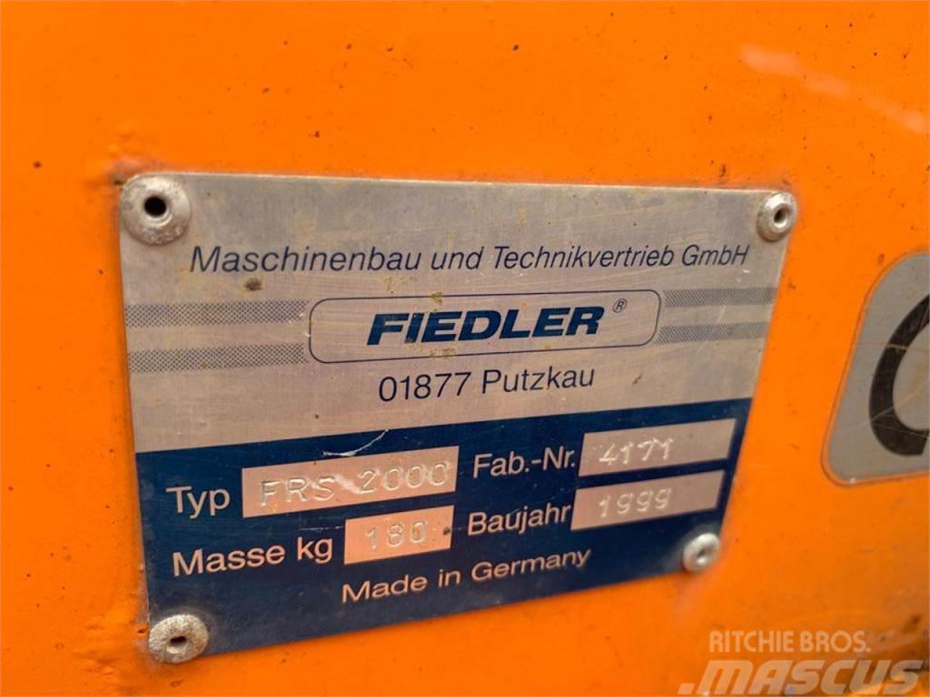 Fiedler Schneepflug FRS 2000 Muu kommunaaltehnika