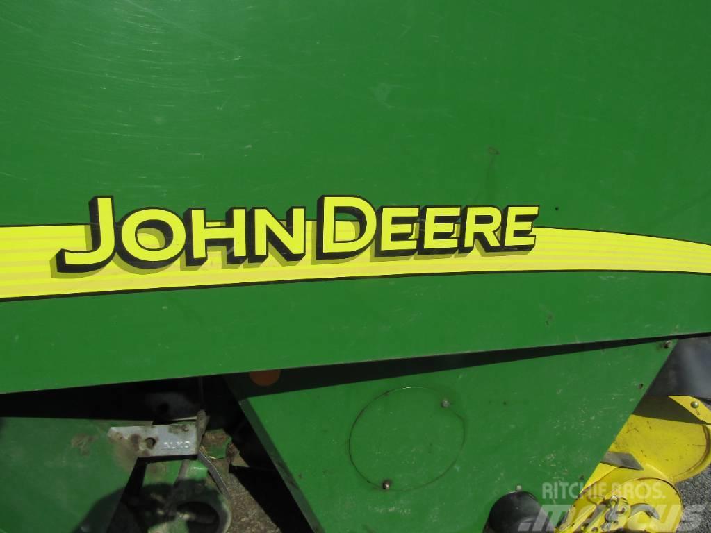 John Deere Rundbalspress 678 Ruloonpressid