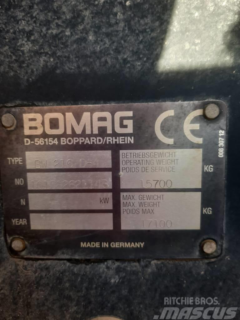 Bomag BW 216 D-4 Pinnasetihendajad