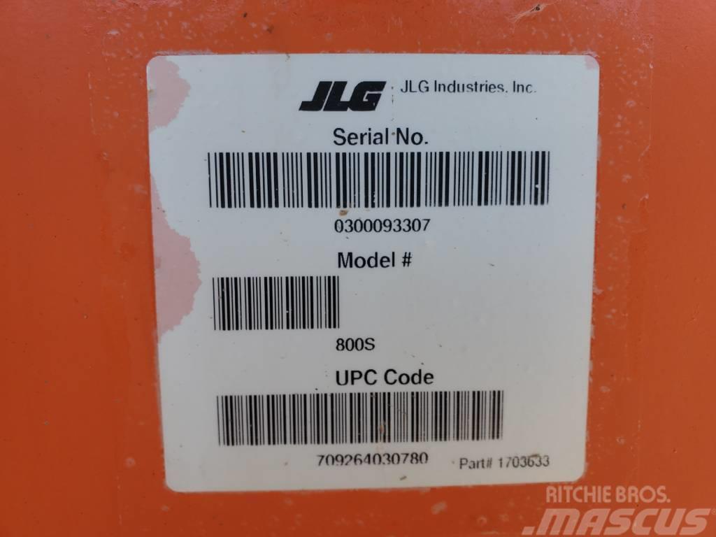 JLG 800 S Maastikutõstukid