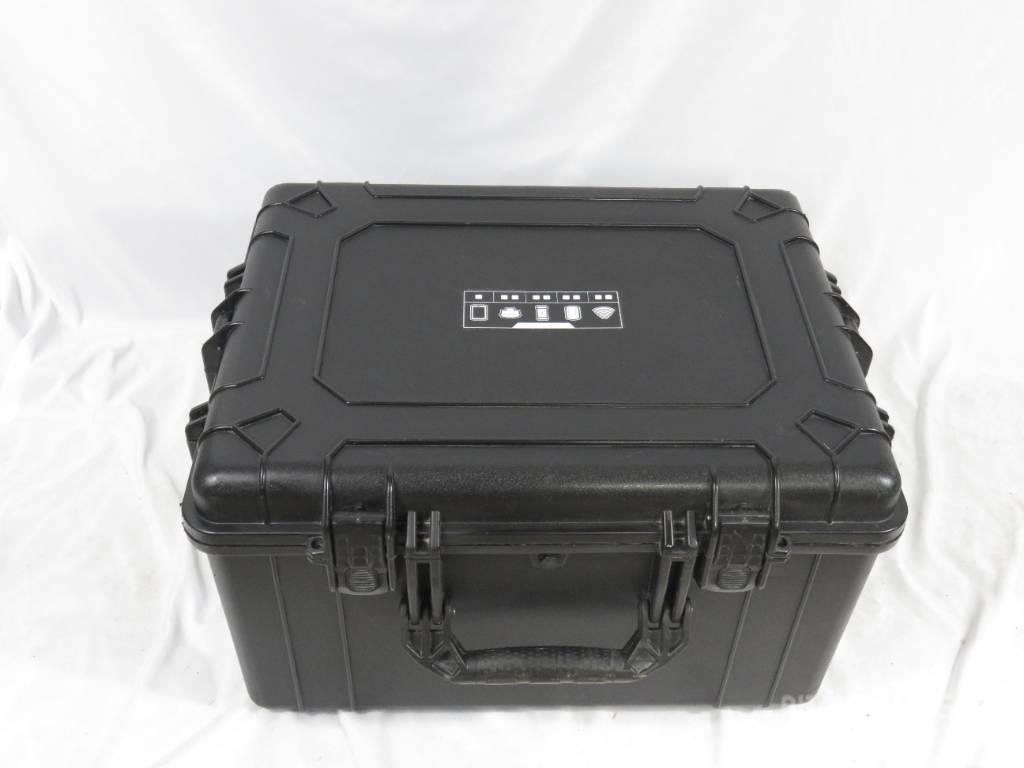 Trimble GCS900 Dozer GPS Kit w/ CB460, MS995's, SNR934 Muud osad