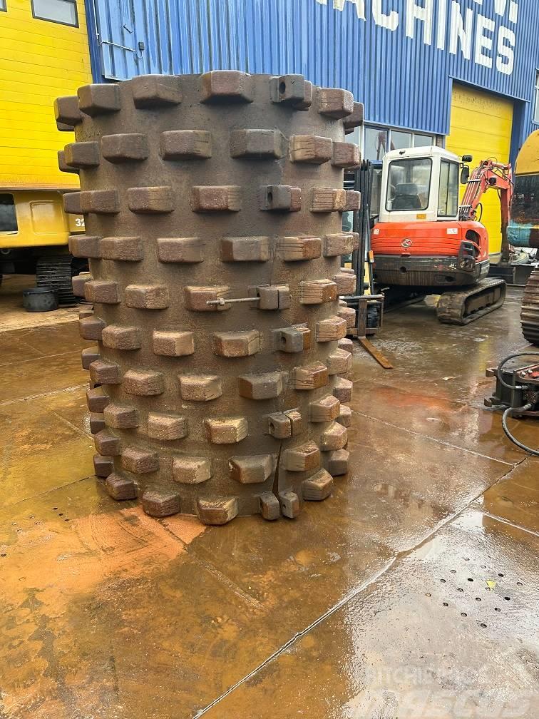 Padfoot shell 146cm diameter Pinnaserullid