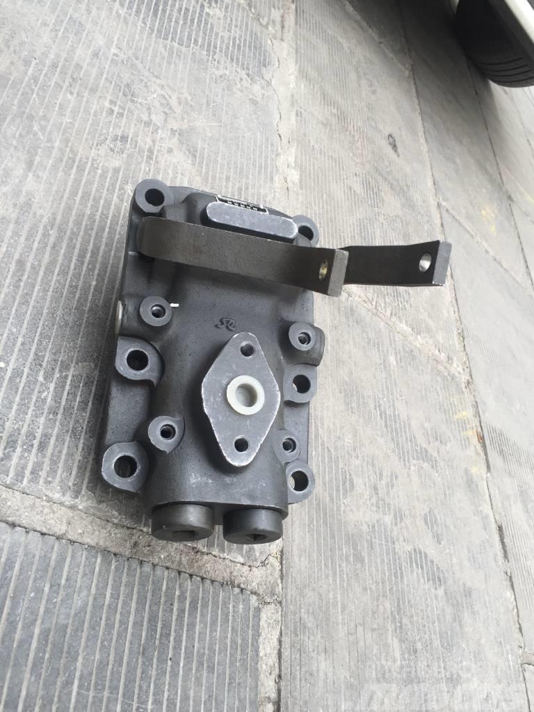Shantui SD16 steering valve assy 16Y-76-22000 Ülekandemehhanism