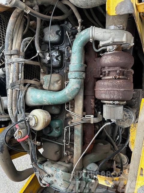 Volvo A 35 C PARSTS/CZĘŚCI  ENGINE TD 122 Mootorid
