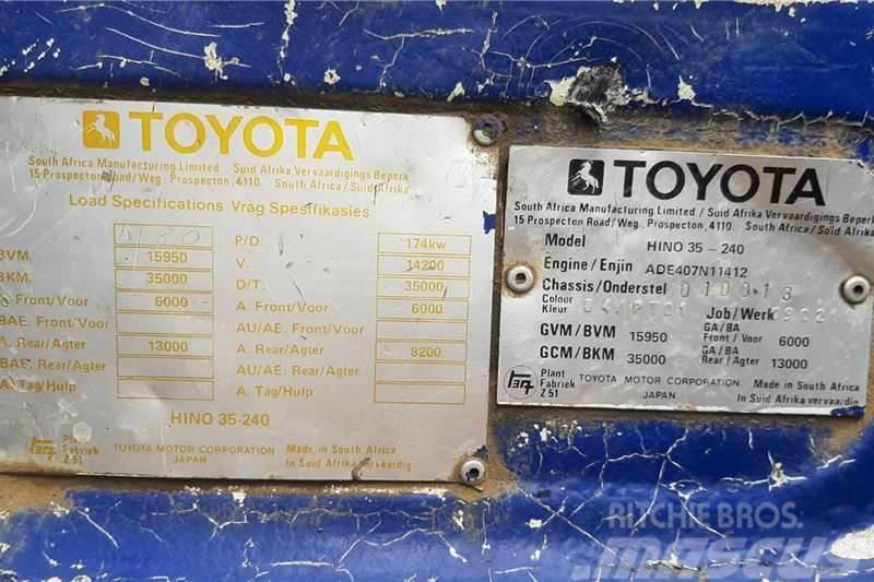 Toyota Hino 35-240 Truck Cab Muud veokid