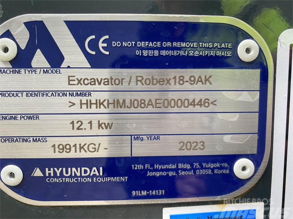 Hyundai R18-9AK Ratasekskavaatorid