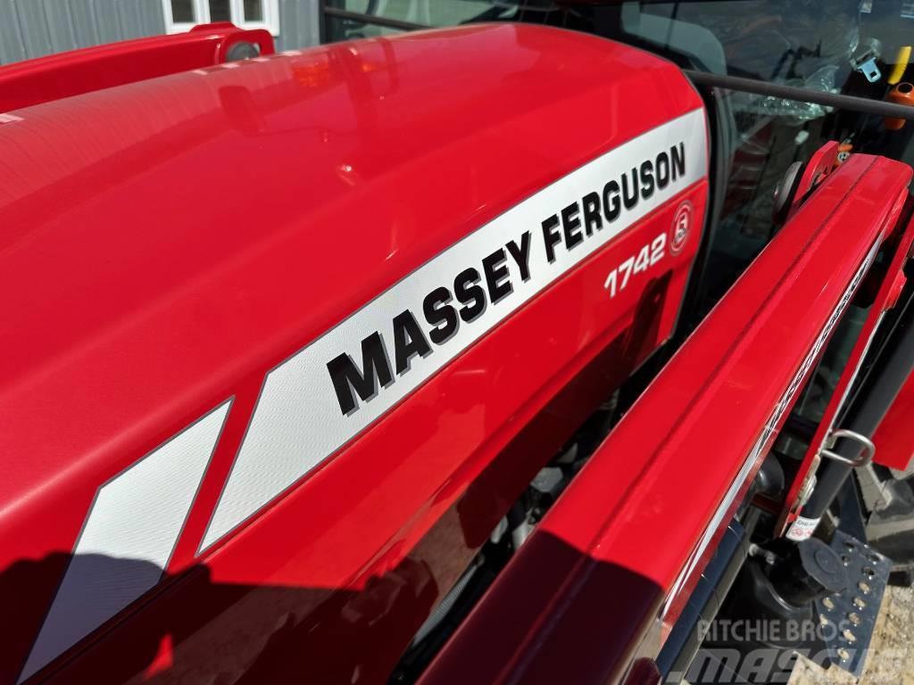 Massey Ferguson 1742 Traktorid