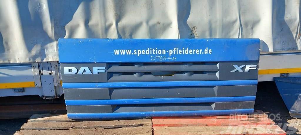DAF XF 105.530 1644191 Front grill panel Kabiinid