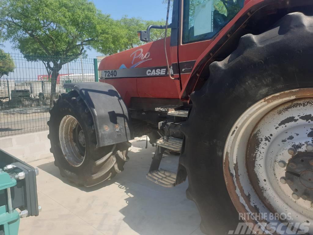Case IH MAGNUM 7240 Traktorid