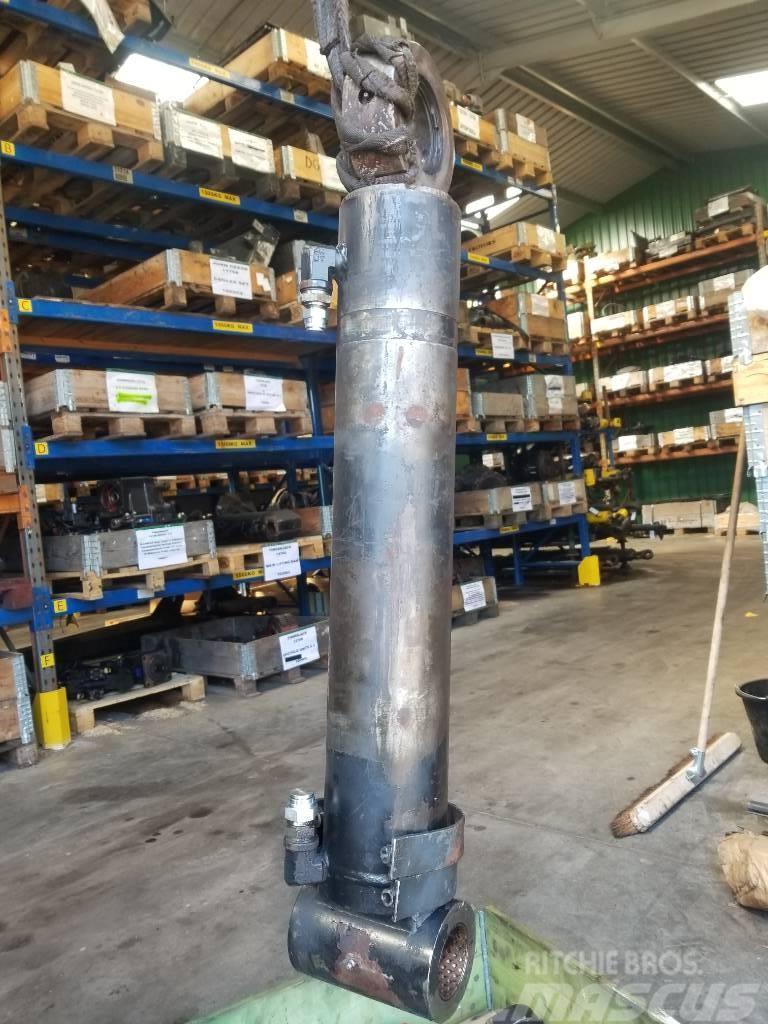 Ponsse Wisent Main Lift Cylinder Hüdraulika