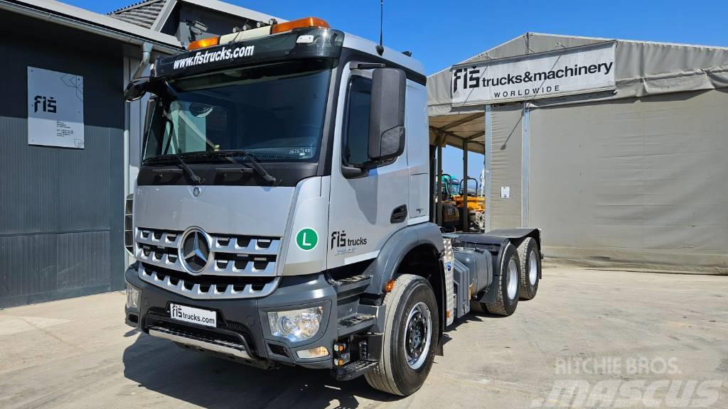 Mercedes-Benz AROCS 2843 6x4 chassis ready for tipper Raamautod