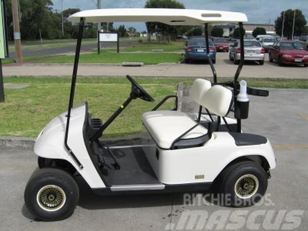 EZGO Rental 2-Seater Golf Car Golfikärud