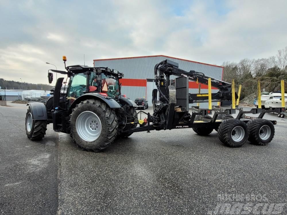 Valtra N 154 e Versu TwinTrac + Palms 13 U Metsatööks kohandatud traktorid