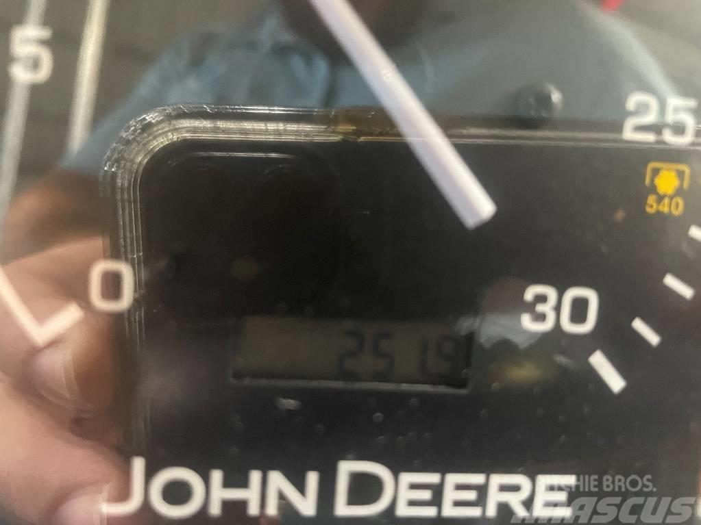 John Deere 110 Ekskavaatorlaadurid