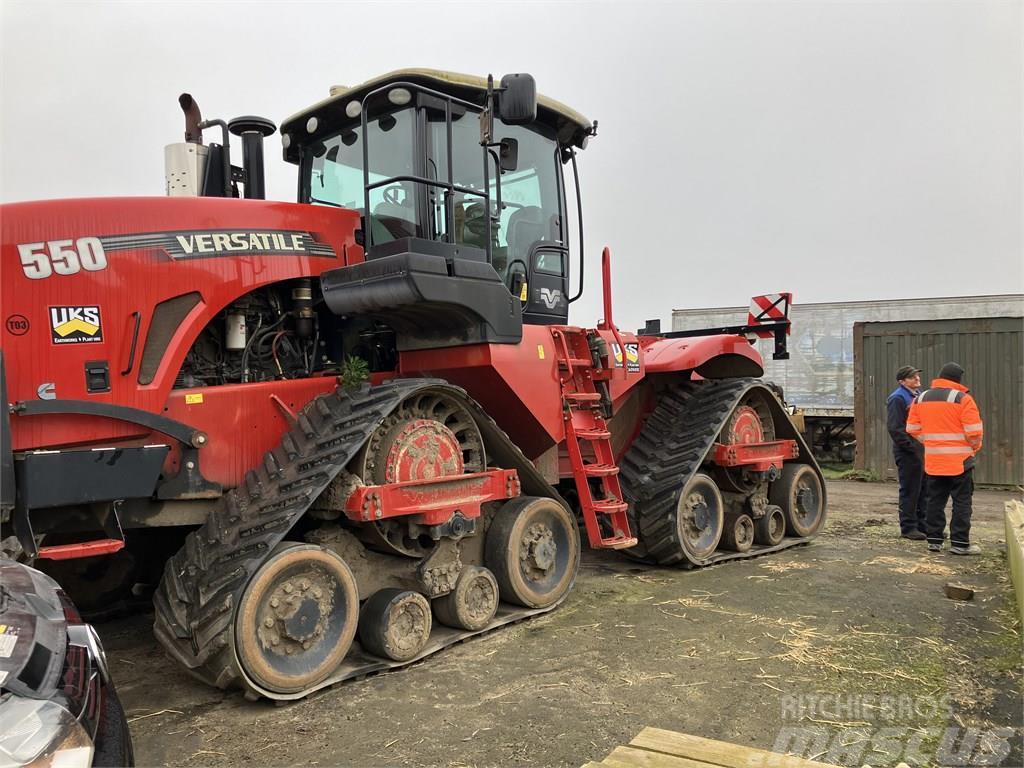 Versatile DT550 Traktorid