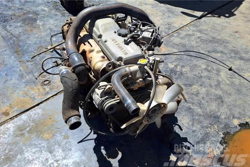 Toyota 15B Engine & Manual Gearbox Used Combo Muud veokid
