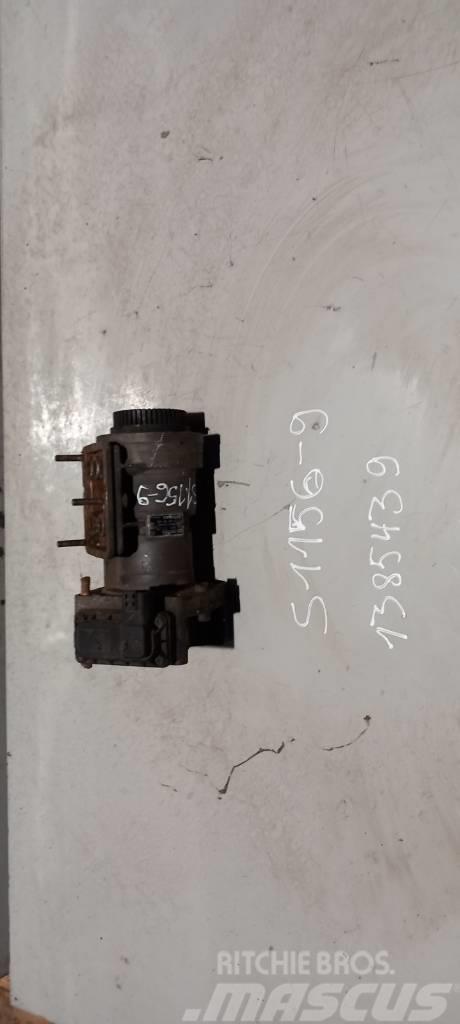 Scania R124.420 brake main valve 1385439 Pidurid