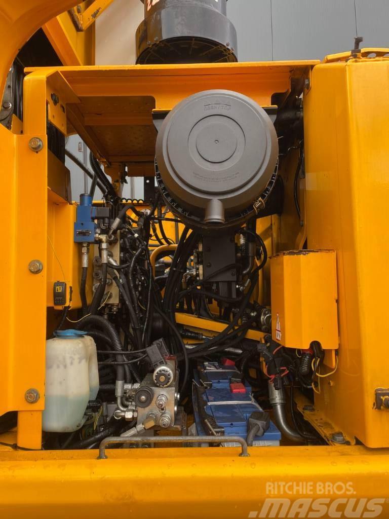 JCB JS200W  --  Generator  --  rotating grapple Materjalikäitlusmasinad