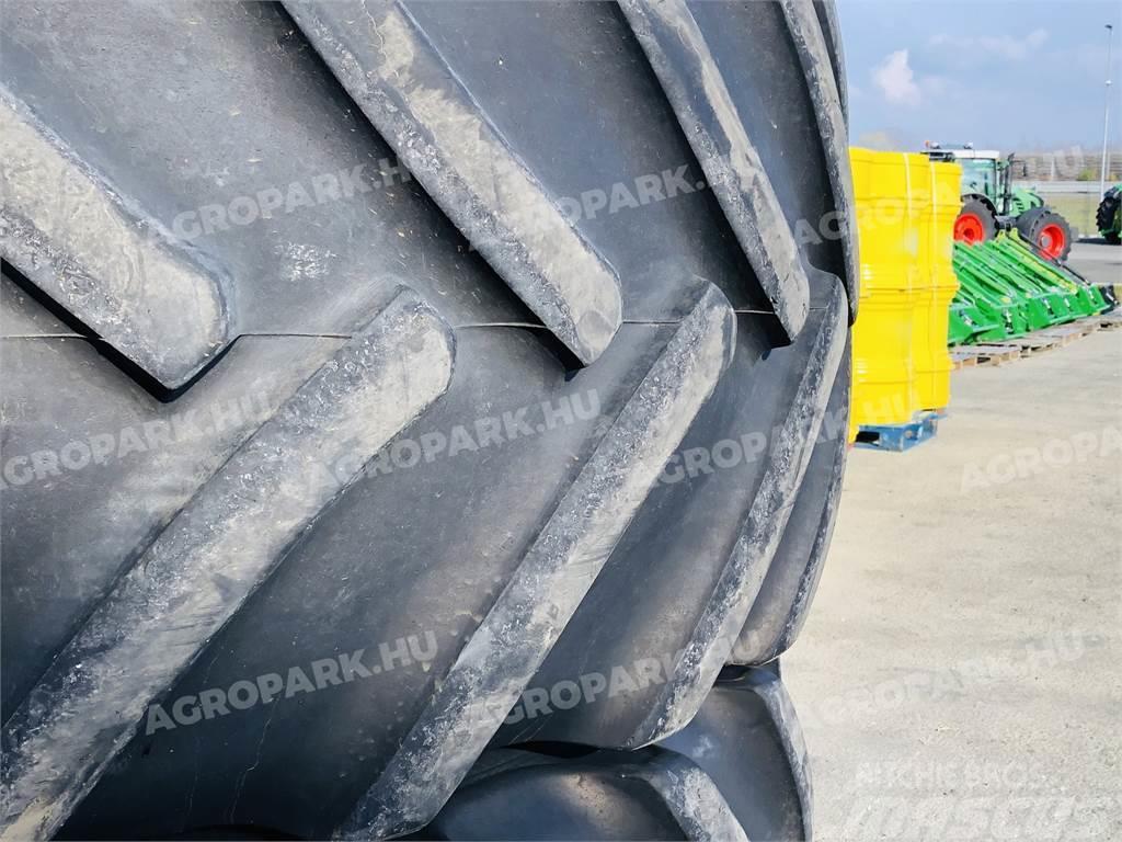  twin wheel set with Continental 710/75R42 tires Topeltrattad