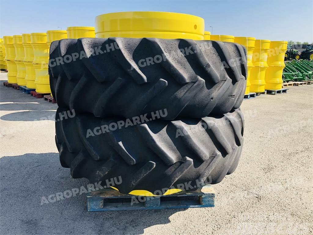  twin wheel set with Goodyear 620/70R42 tires Topeltrattad