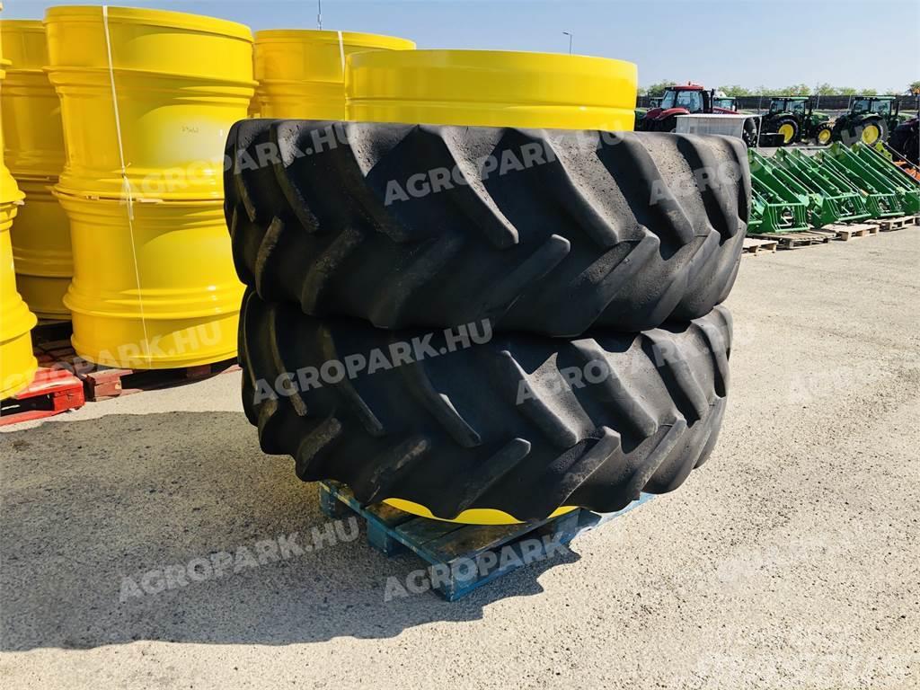  twin wheel set with Goodyear 620/70R42 tires Topeltrattad