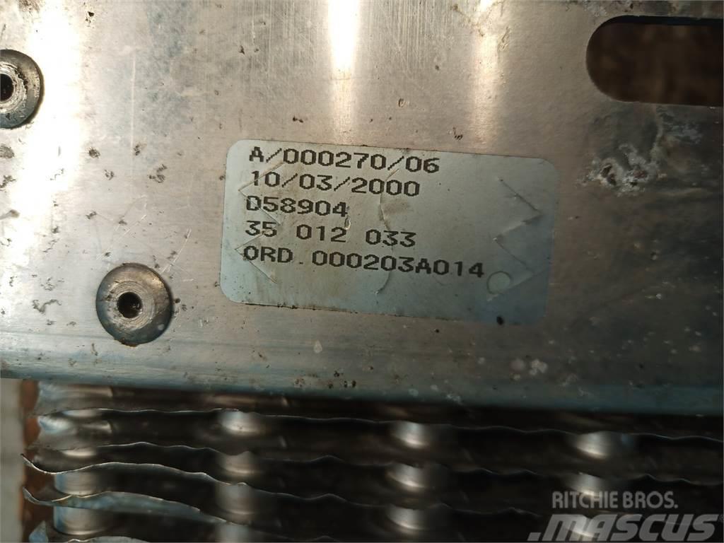 Case IH CF80 Radiaatorid