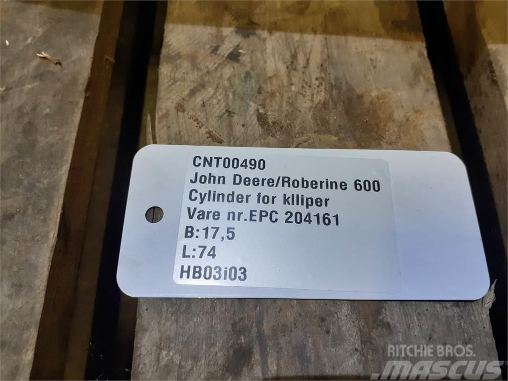 John Deere 900 Robotniidukid
