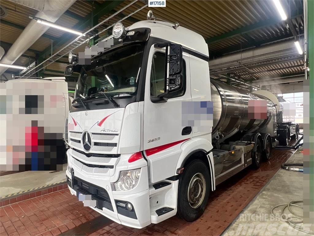 Mercedes-Benz Actros 2553 6x2 Chassis. WATCH VIDEO Raamautod