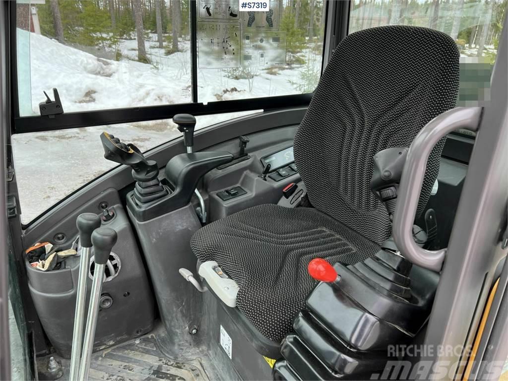 Volvo ECR25D Excavator with buckets and rotor SEE VIDEO Roomikekskavaatorid