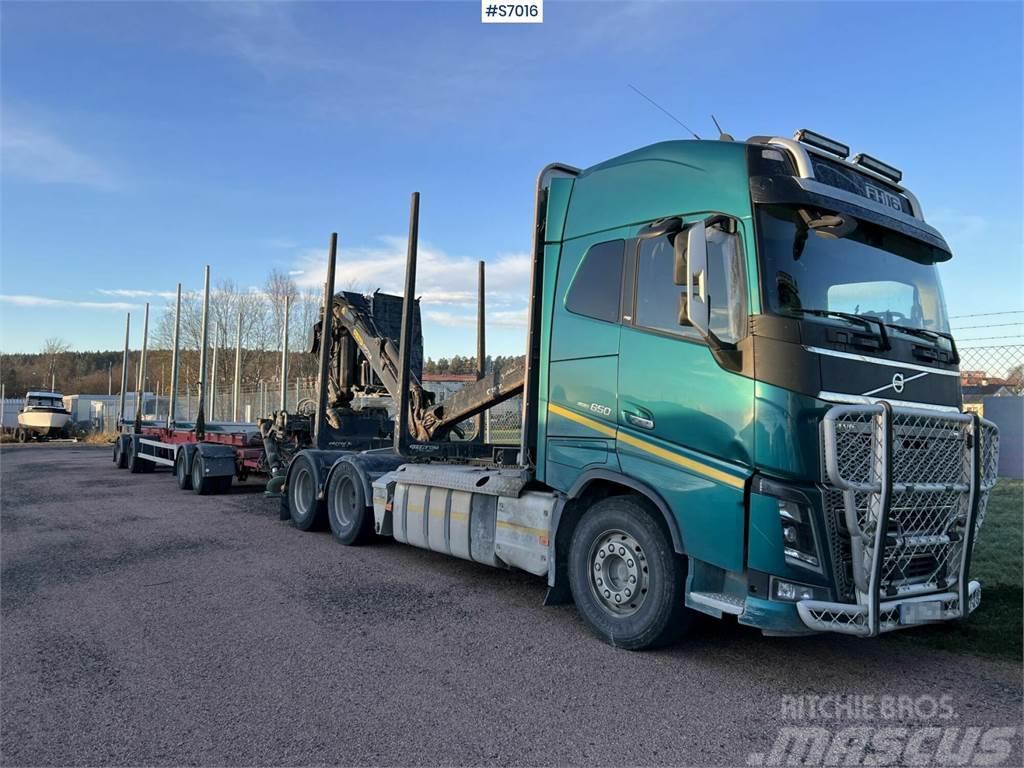 Volvo FH16 Timber truck with trailer and crane Metsaveokid