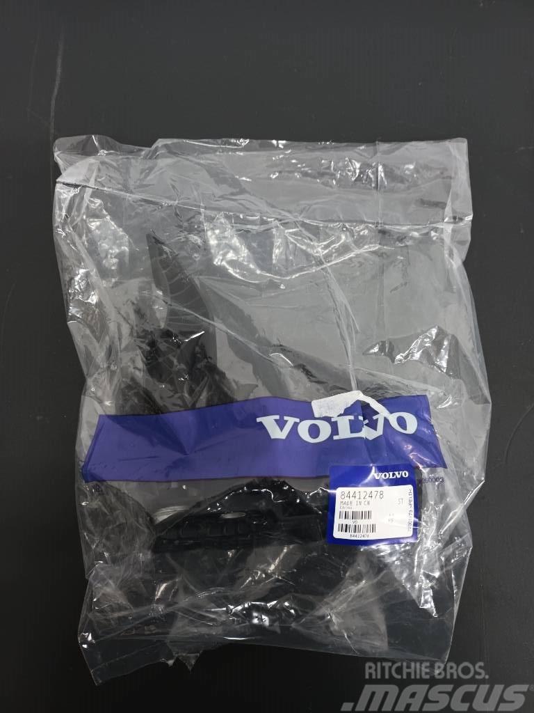Volvo PEDAL 84412478 Kabiinid