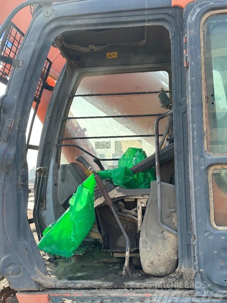 Hitachi zaxis LC 450h zaxis LC 450h Roomikekskavaatorid
