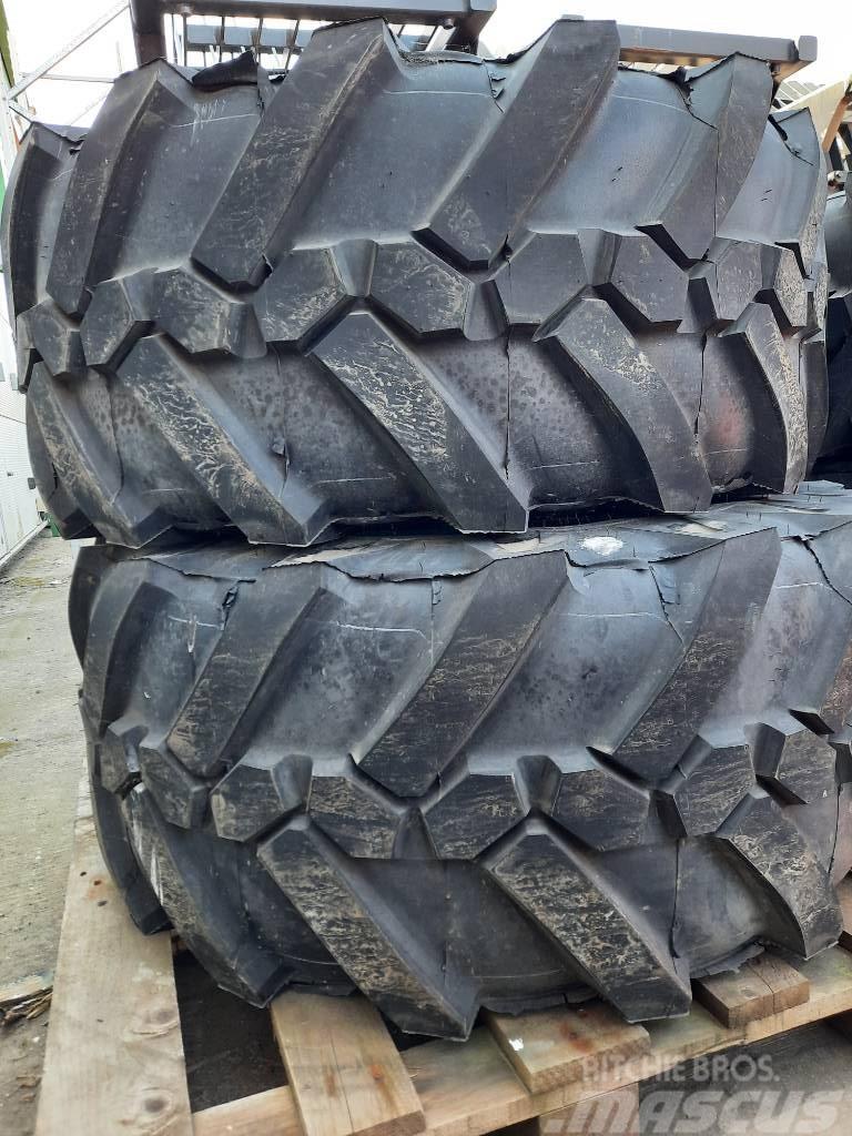 Michelin XF Tyres & Rims (set of 4) Ratasekskavaatorid