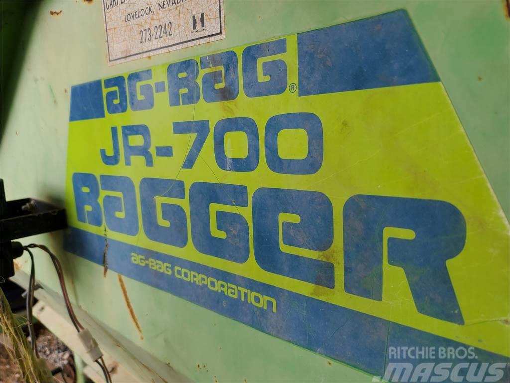 AG-BAG JR-700 Silokombainid