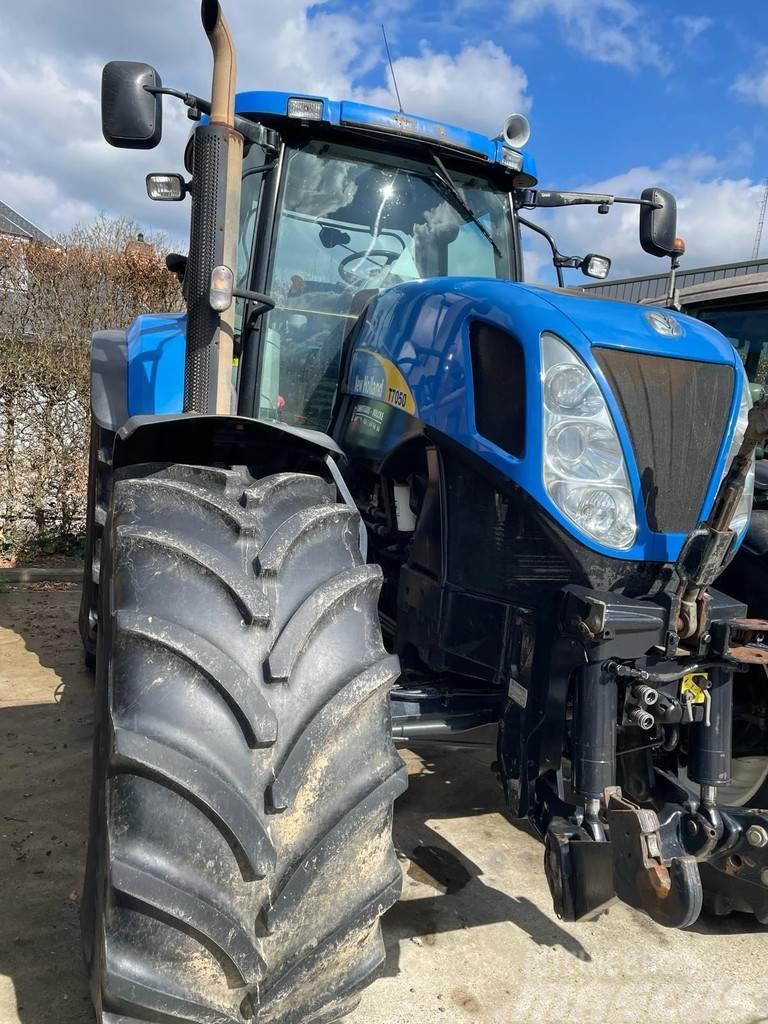 New Holland T7050 T7050 Traktorid