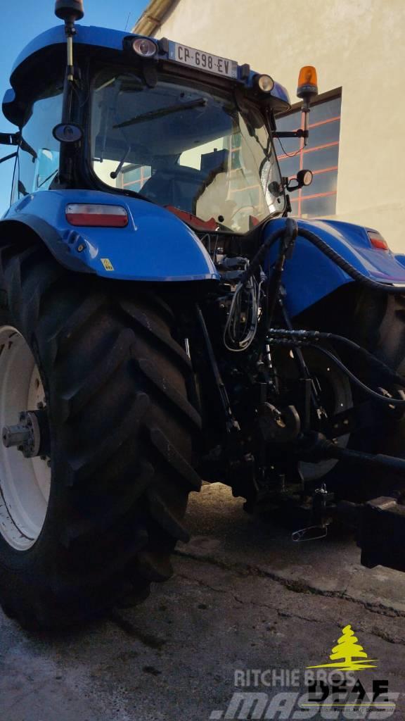 New Holland T 7.220 AC Traktorid