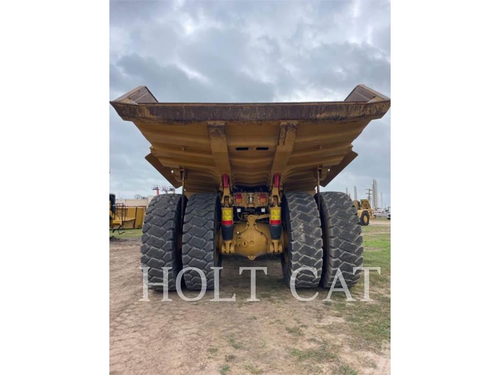 CAT 775G Liigendraamiga pinnaseveokid