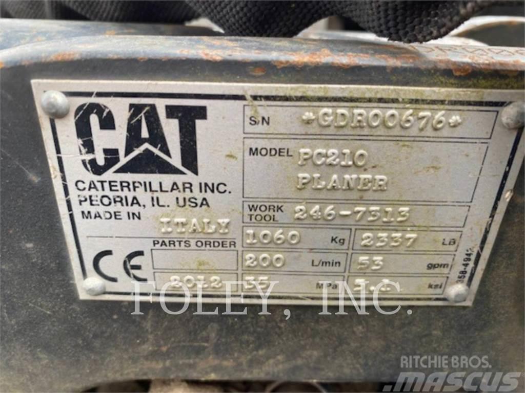 CAT PC210 Höövlid