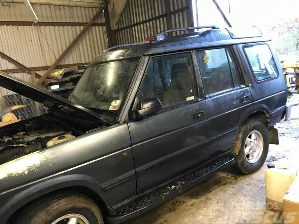 Land Rover Discovery 300 TDi n s front wing £50 Muu