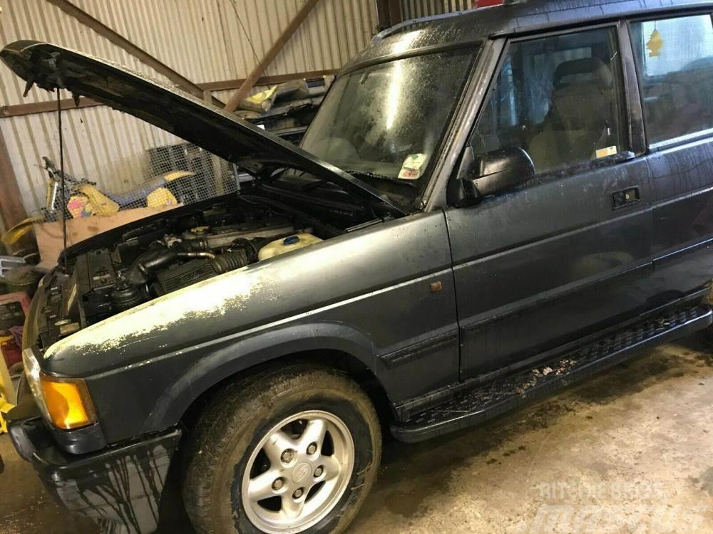 Land Rover Discovery 300 TDi n s front wing £50 Muu