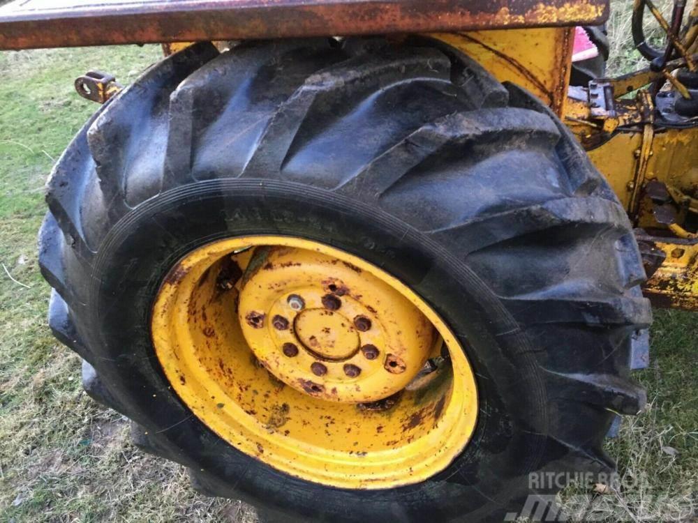 Massey Ferguson 135 Loader tractor £1750 Frontaallaadurid ja ekskavaatorid