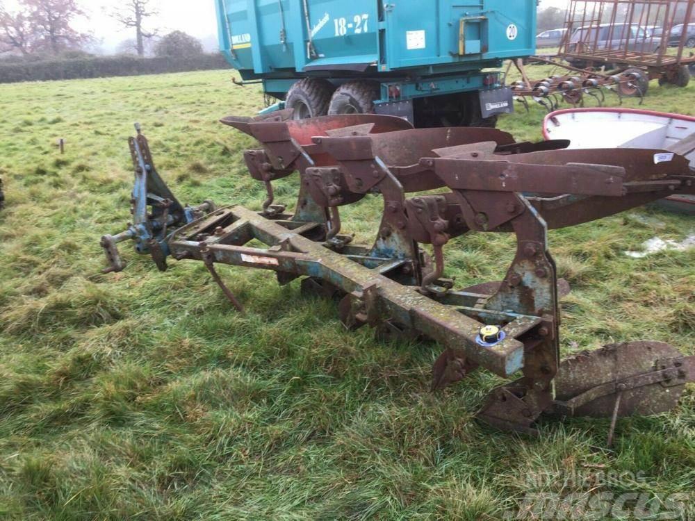 Ransomes 3 Furrow reversible plough £450 plus vat £540 Tavalised adrad