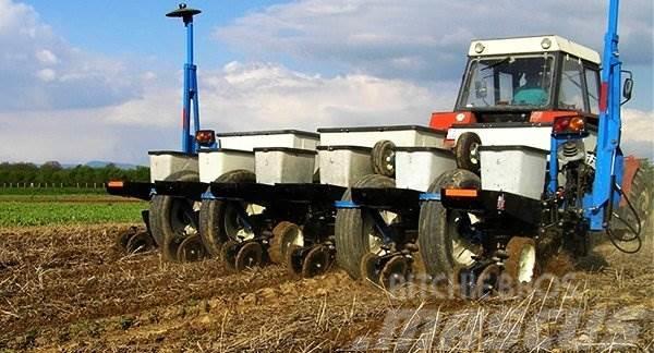  _JINÉ USA) Kinze - 3000 Traktorid