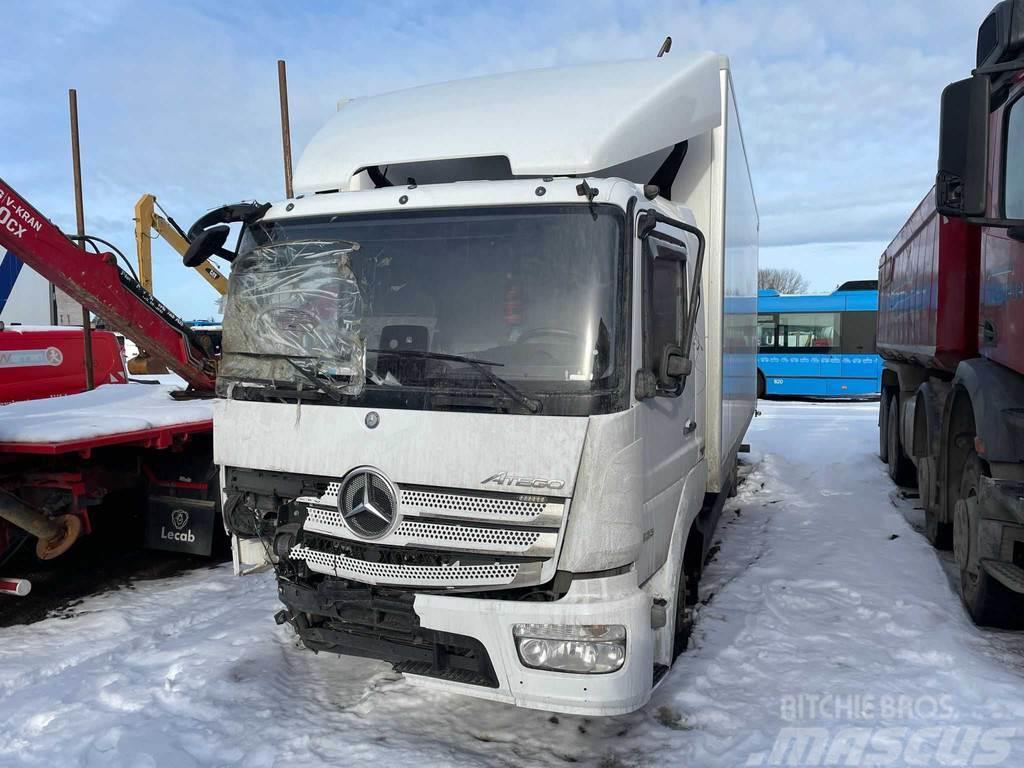 Mercedes-Benz FOR PARTS ATEGO / ENGINE SOLD / G 90-6 GEARBOX Raamid