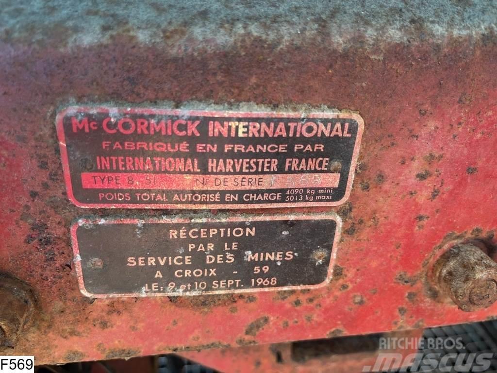 International 851 Mc Cormick International 851 Teraviljakombainid
