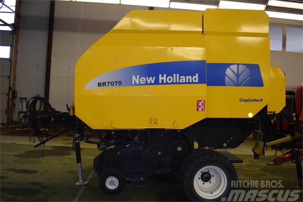 New Holland BR 7070 Crop Cutter II Ruloonpressid