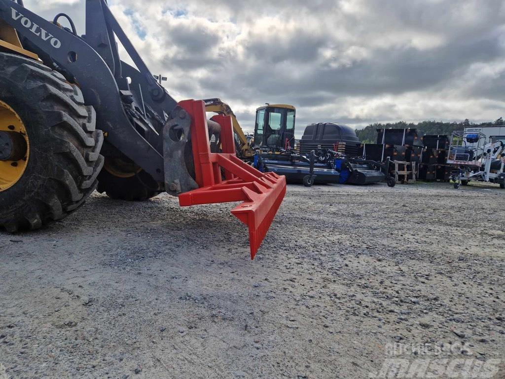  VAARAS-Kratta 3m för traktor hjullastare Rataslaadurid