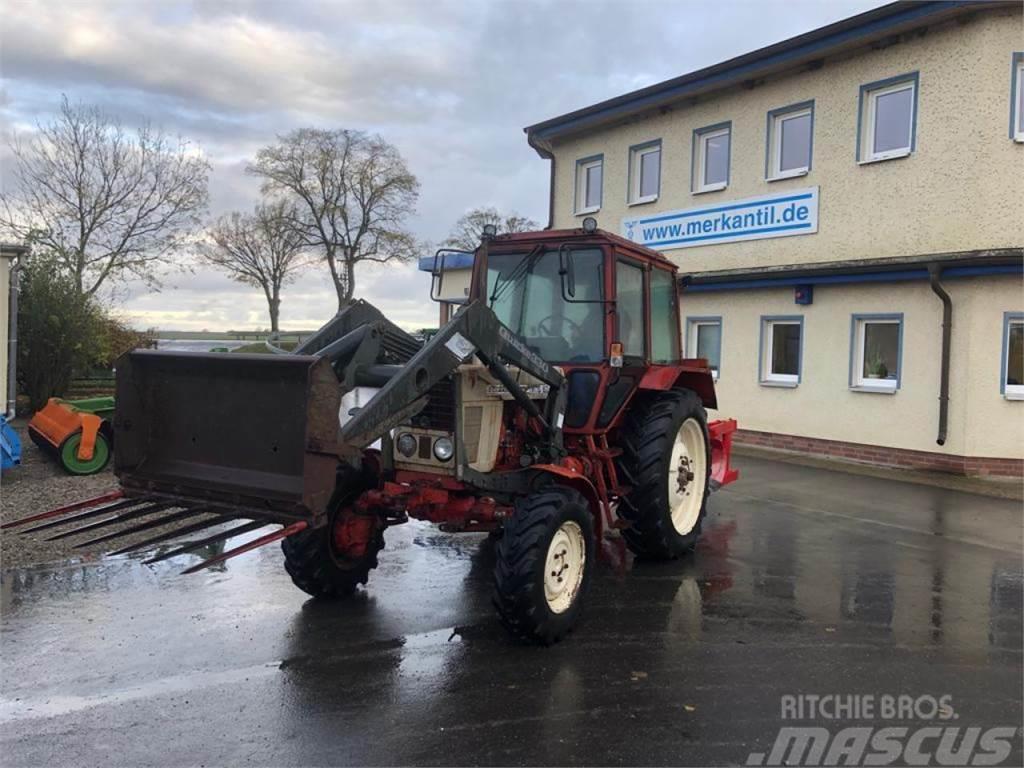 Belarus MTS 82 FL + 3 Schar Beetpflug Traktorid