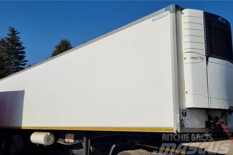 Henred 30 Pallet Tri-Axle Refrigerated Trailer with Unit Muud haagised