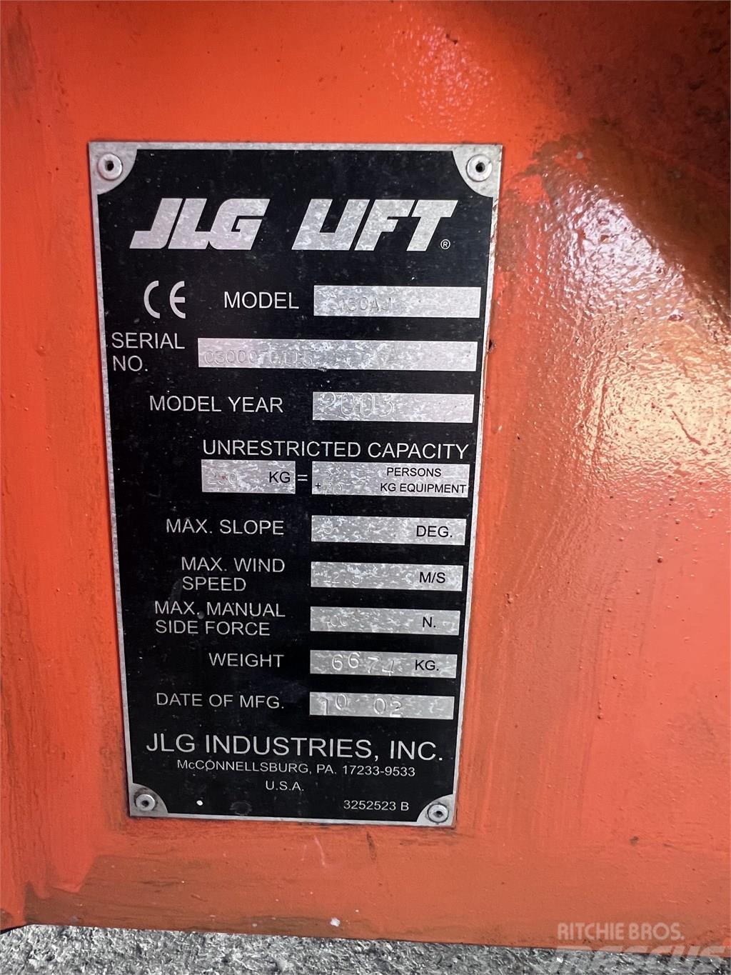 JLG E450 AJ Iseliikuvad poomtõstukid